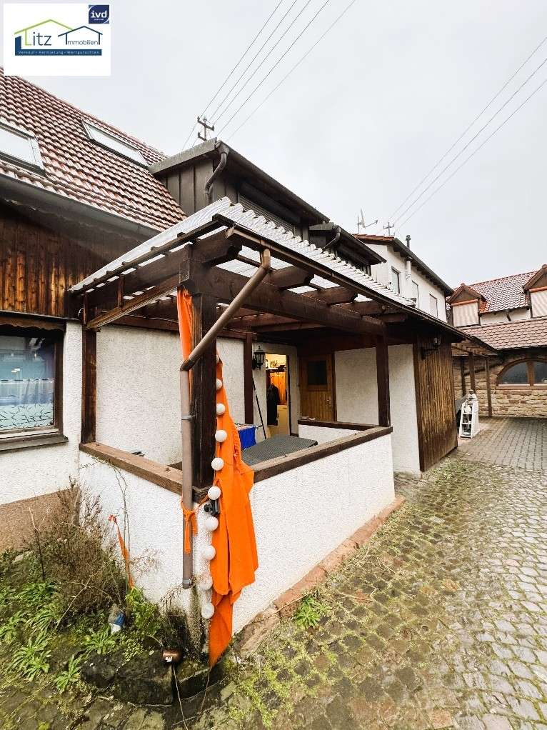 Thumbnail-Wohnung zum Kaufen in Lachen-Speyerdorf 150.000,00 € 82 m²