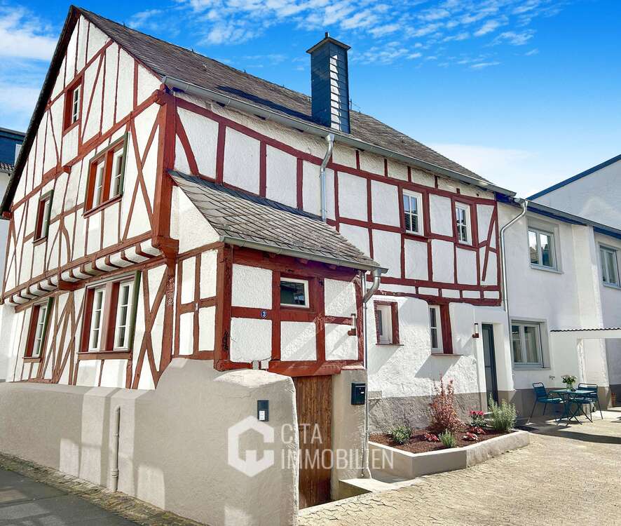 Thumbnail-Haus zum Kaufen in Boppard 449.000,00 € 195 m²