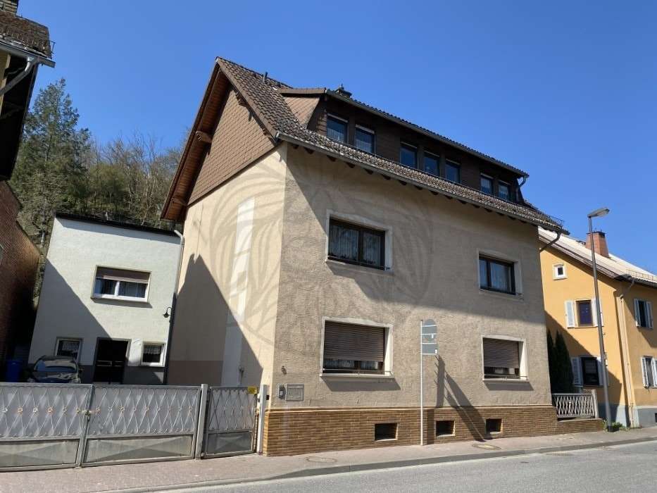 Thumbnail-Haus zum Kaufen in Aarbergen 249.000,00 € 239 m²