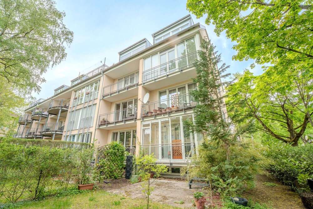 Thumbnail-Haus zum Kaufen in Berlin 1.400.000,00 € 204 m²