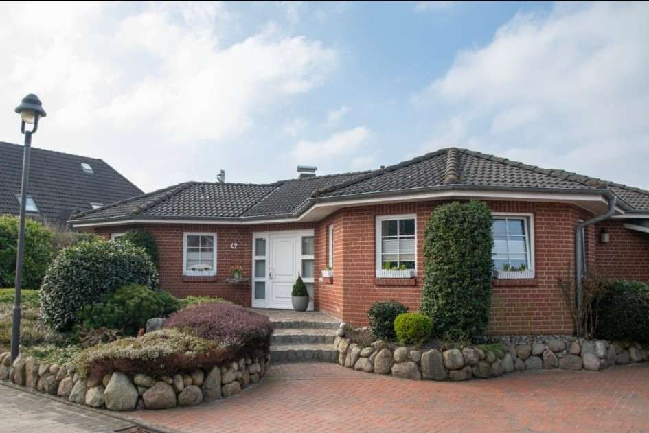 Thumbnail-Haus zum Mieten in Flensburg 1.200,00 € 132 m²