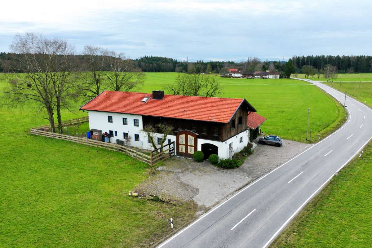 Thumbnail-Haus zum Kaufen in Taufkirchen 698.000,00 € 310 m²