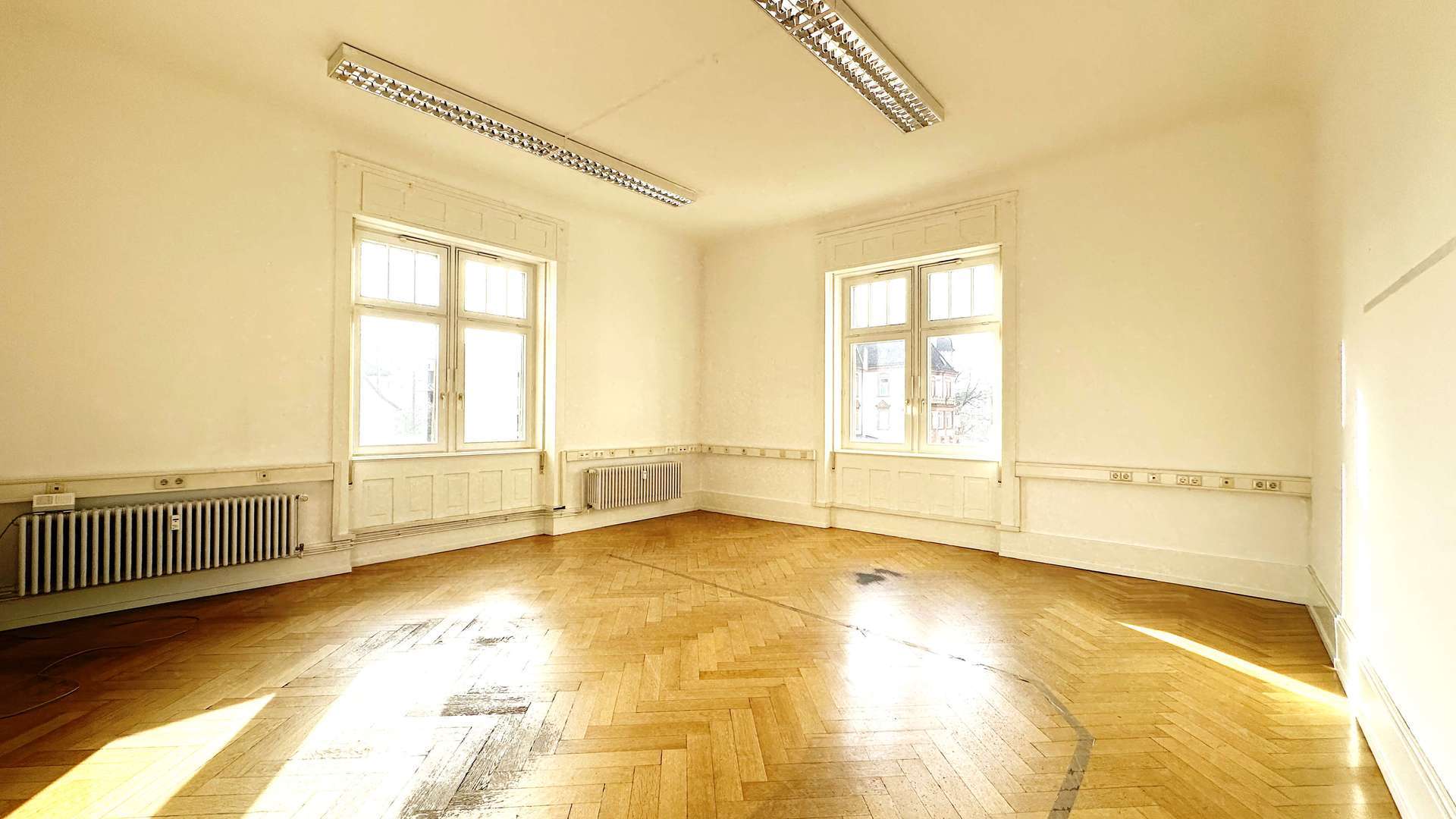 Thumbnail-Büro in LahrSchwarzwald 1.305,00 € 243.21 m²