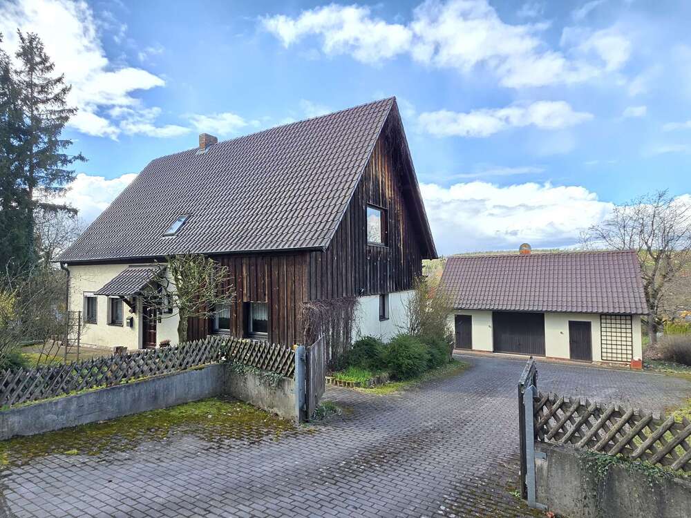 Thumbnail-Haus zum Kaufen in Weitramsdorf 199.000,00 € 165 m²