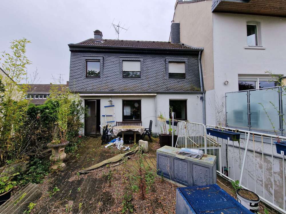 Thumbnail-Haus zum Kaufen in Köln 449.000,00 € 200 m²