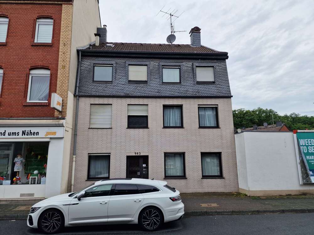 Thumbnail-Haus zum Kaufen in Köln 395.000,00 € 200 m²