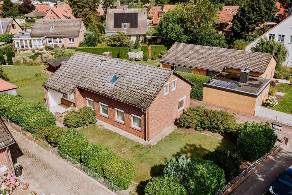 Thumbnail-Haus zum Kaufen in Adendorf 365.000,00 € 130 m²