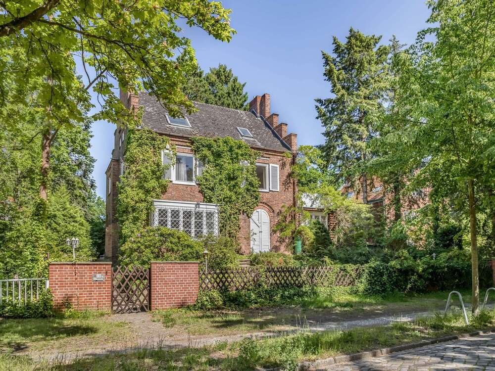 Thumbnail-Haus zum Kaufen in Berlin 995.000,00 € 260 m²