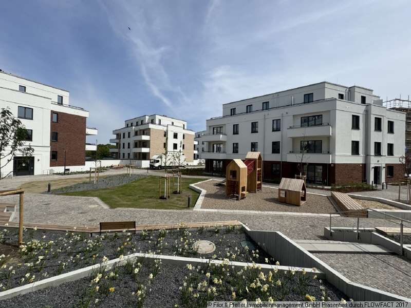 Thumbnail-Wohnung zum Mieten in Berlin 1.728,81 € 90.99 m²