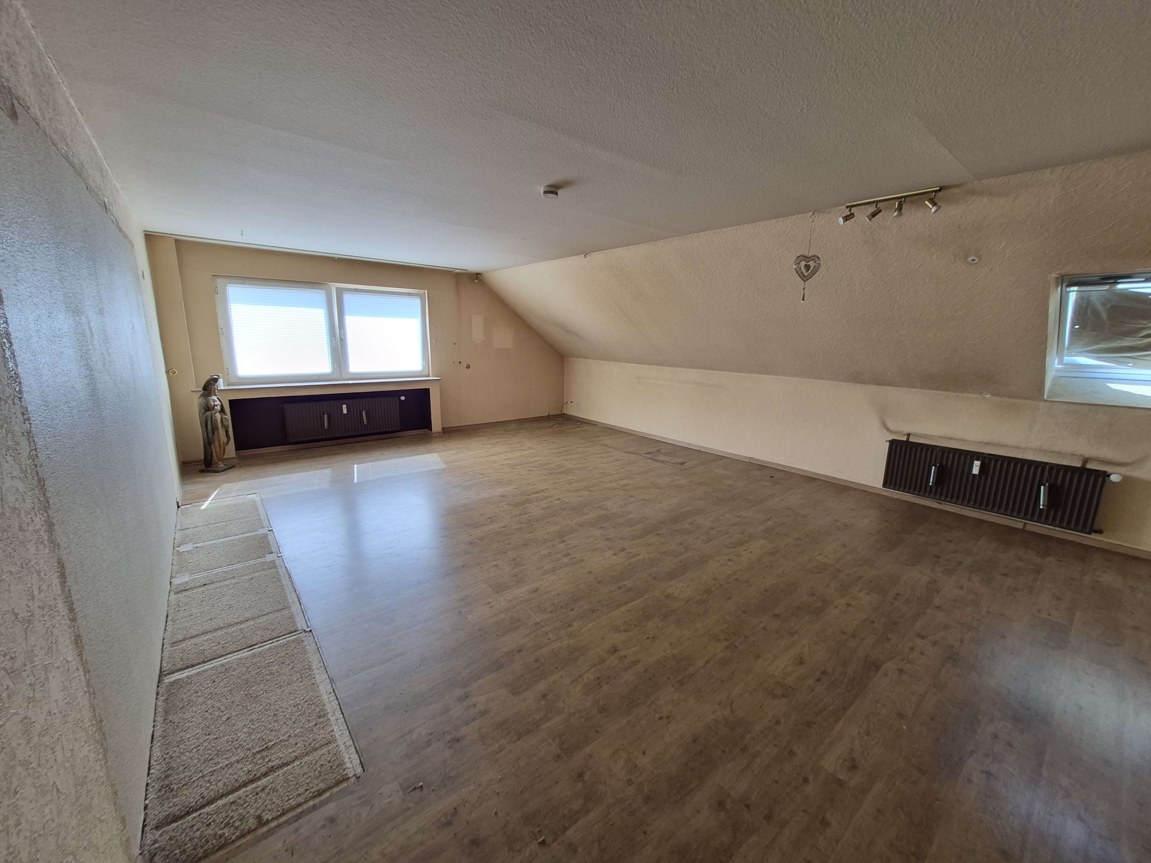 Thumbnail-Wohnung zum Kaufen in Gelsenkirchen 139.000,00 € 98 m²