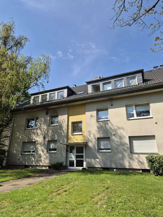Thumbnail-Wohnung zum Kaufen in Köln 230.000,00 € 76 m²