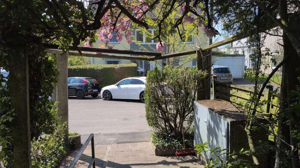Thumbnail-Haus zum Kaufen in Wiesbaden 1.590.000,00 € 300 m²