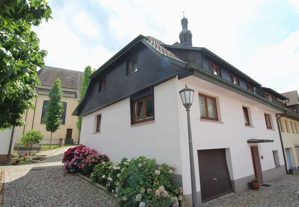 Thumbnail-Haus zum Kaufen in Seelbach 375.000,00 € 187.52 m²