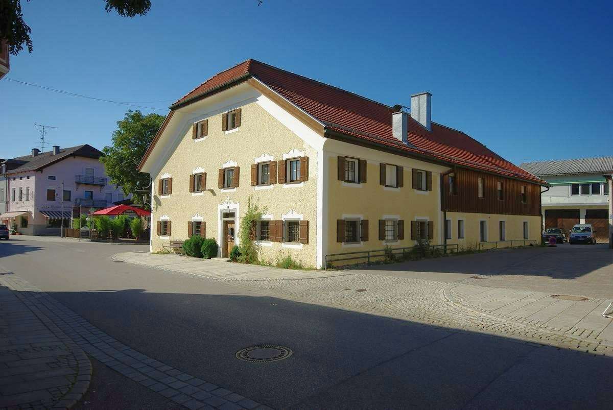 Thumbnail-Haus zum Kaufen in Teisendorf 730.000,00 € 500 m²
