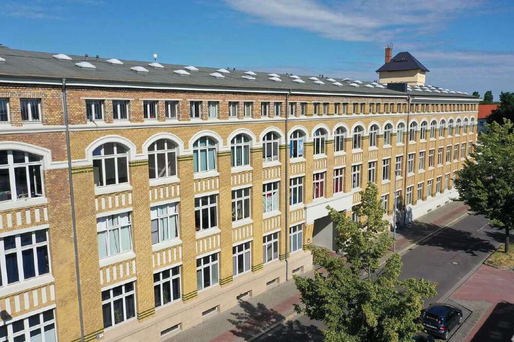 Thumbnail-Wohnung zum Kaufen in Magdeburg 80.000,00 € 54 m²