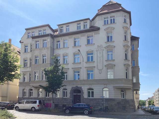 Thumbnail-Wohnung zum Kaufen in Leipzig 205.000,00 € 70.32 m²