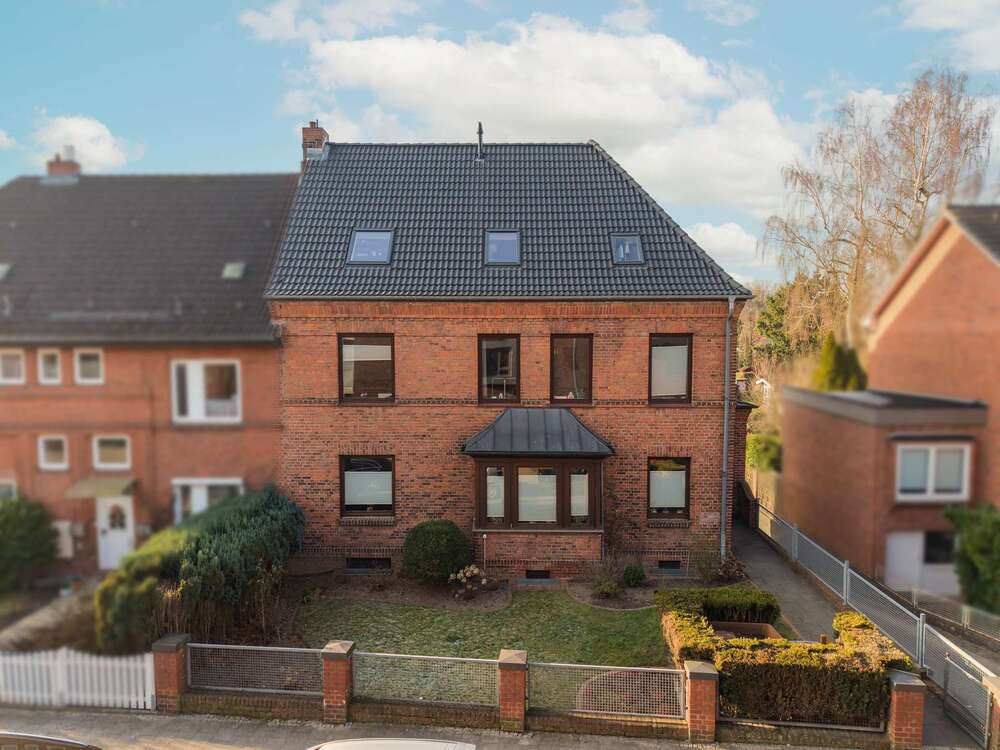 Thumbnail-Haus zum Kaufen in Kiel 725.000,00 € 273 m²
