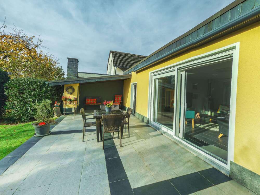 Thumbnail-Haus zum Kaufen in Hilden 610.000,00 € 131 m²