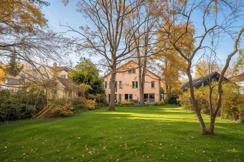 Thumbnail-Haus zum Kaufen in Kleinmachnow 1.690.000,00 € 363 m²