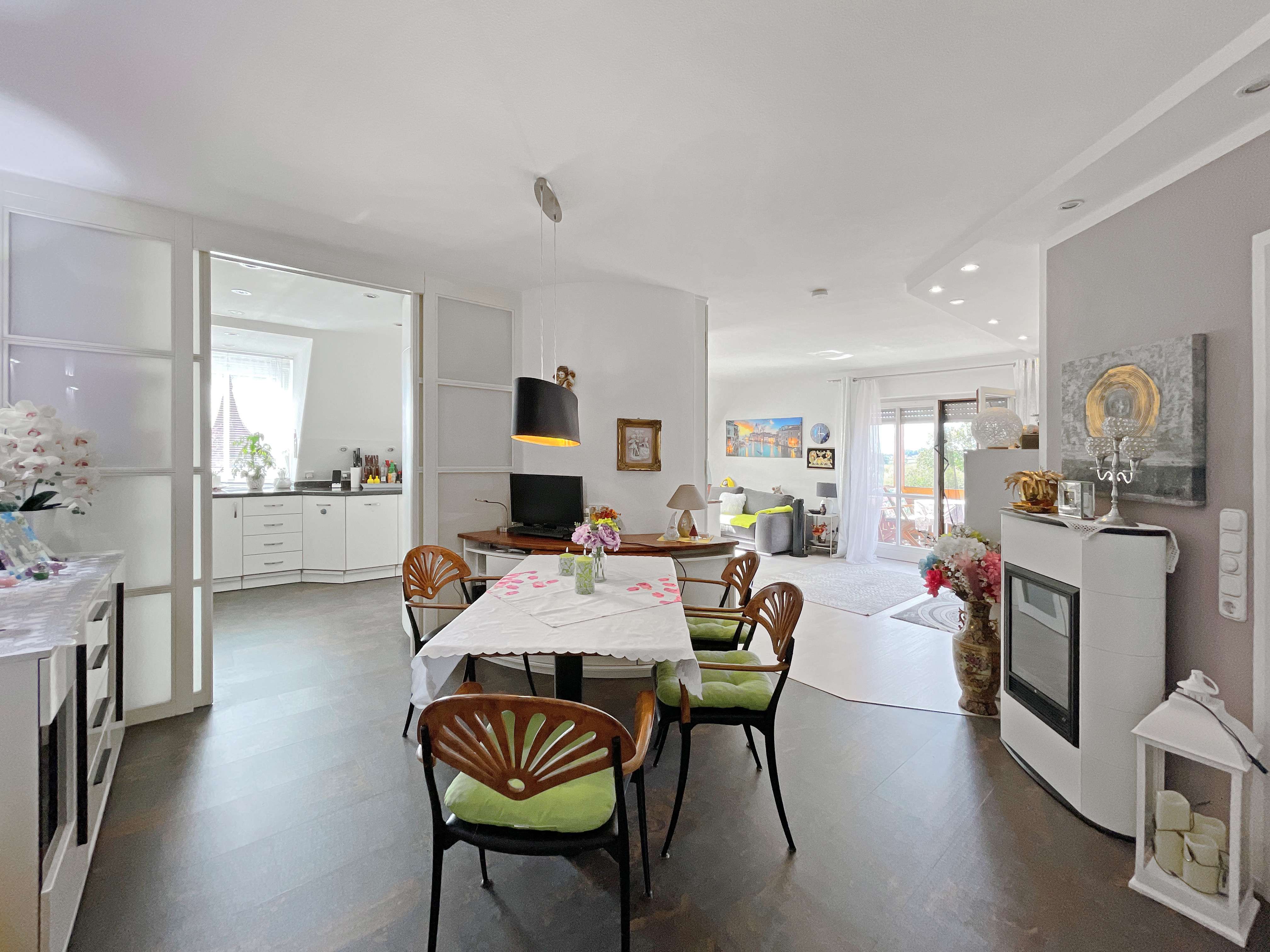 Thumbnail-Wohnung zum Kaufen in Röhrmoos 550.000,00 € 108 m²