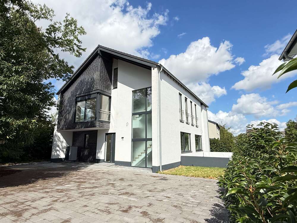 Thumbnail-Haus zum Kaufen in Kaarst 2.199.000,00 € 372 m²