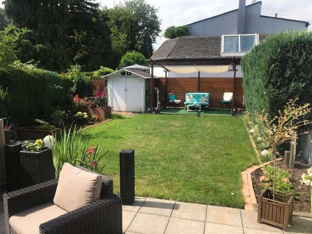 Thumbnail-Haus zum Mieten in Duisburg 1.000,00 € 77 m²