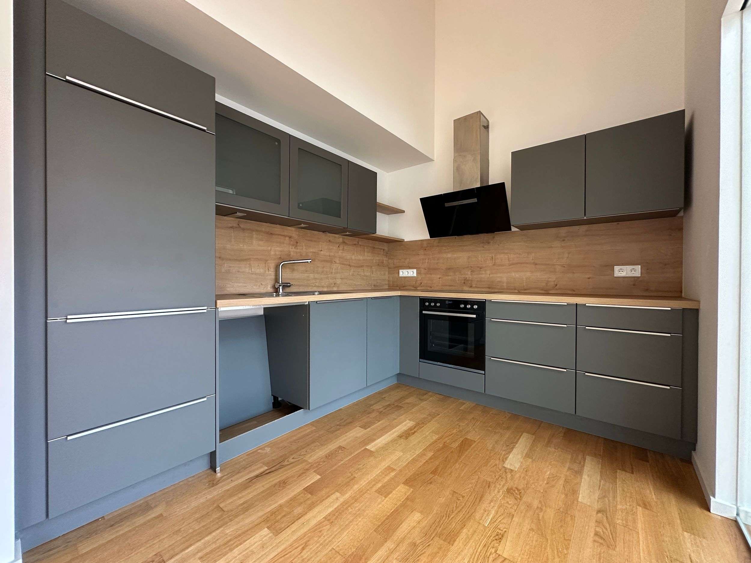 Thumbnail-Wohnung zum Mieten in Wustermark 1.050,00 € 91.51 m²