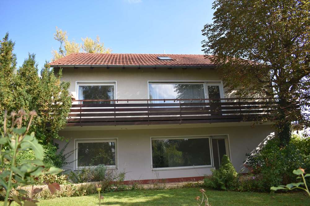 Thumbnail-Haus zum Kaufen in Göttingen 499.000,00 € 235 m²