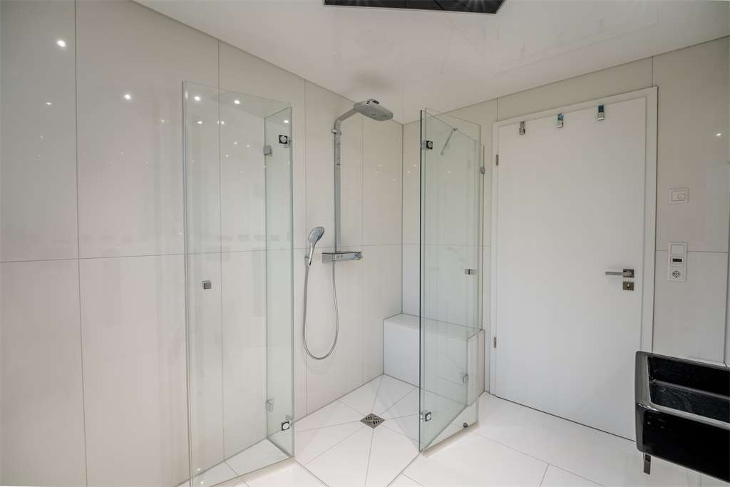 Thumbnail-Wohnung zum Kaufen in Frankfurt 400.000,00 € 83 m²
