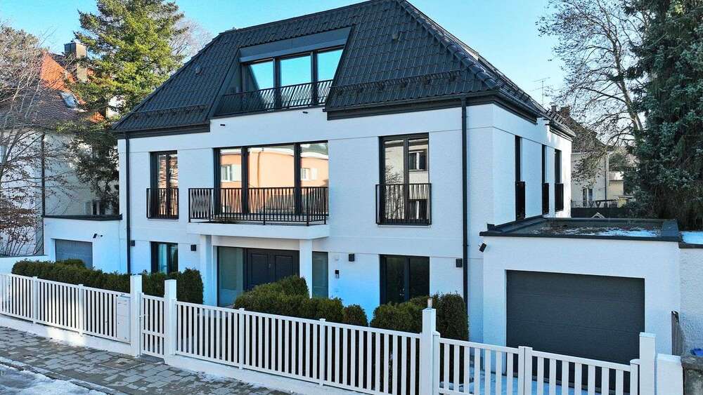 Thumbnail-Haus zum Kaufen in München 6.400.000,00 € 440 m²