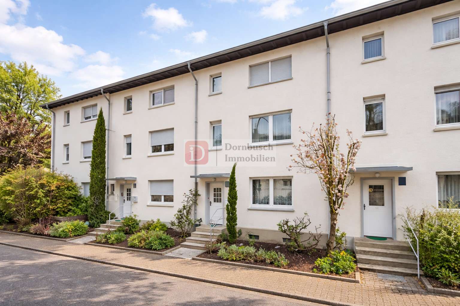 Thumbnail-Haus zum Kaufen in Frankfurt 899.000,00 € 164 m²