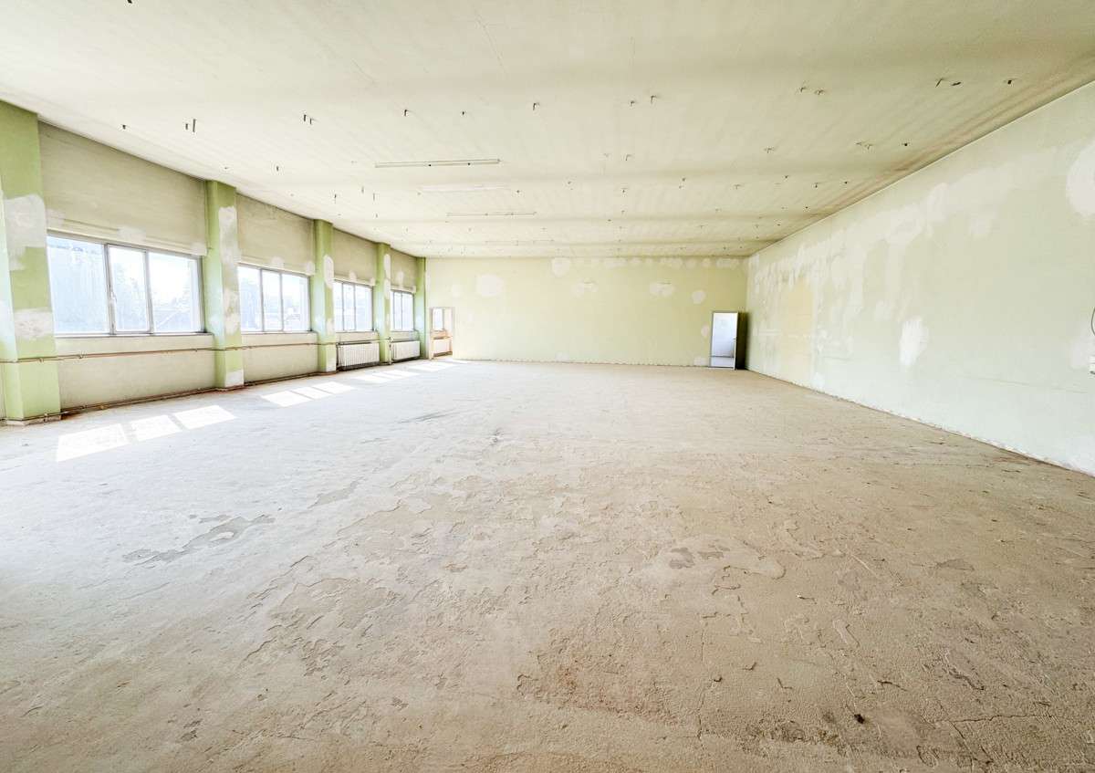 Thumbnail-Halle in Chemnitz Siegmar 750,00 € 300 m²
