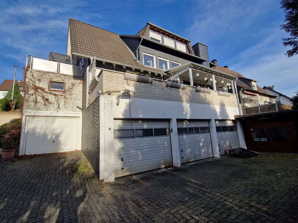 Thumbnail-Haus zum Kaufen in Siegen 429.000,00 € 210 m²