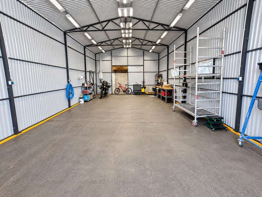 Thumbnail-Halle in Köln 2.500,00 € 100 m²