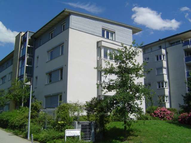 Thumbnail-Wohnung zum Mieten in Stuttgart-Burgholzhof 1.350,00 € 77 m²