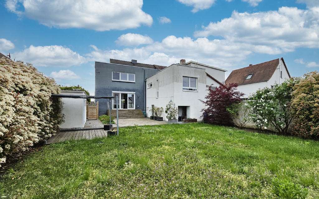 Thumbnail-Haus zum Kaufen in Großkrotzenburg 629.000,00 € 180 m²