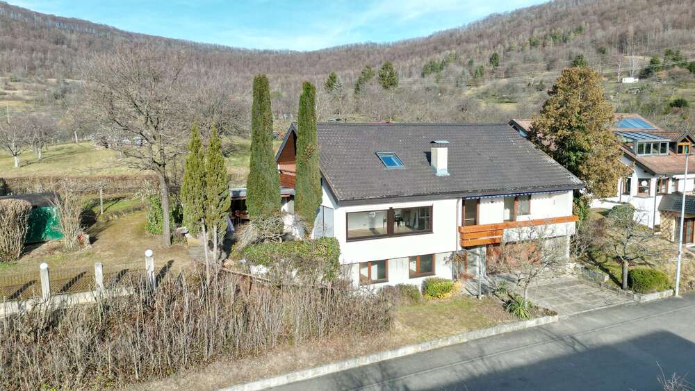 Thumbnail-Wohnung zum Mieten in DettingenErms 2.370,00 € 210 m²