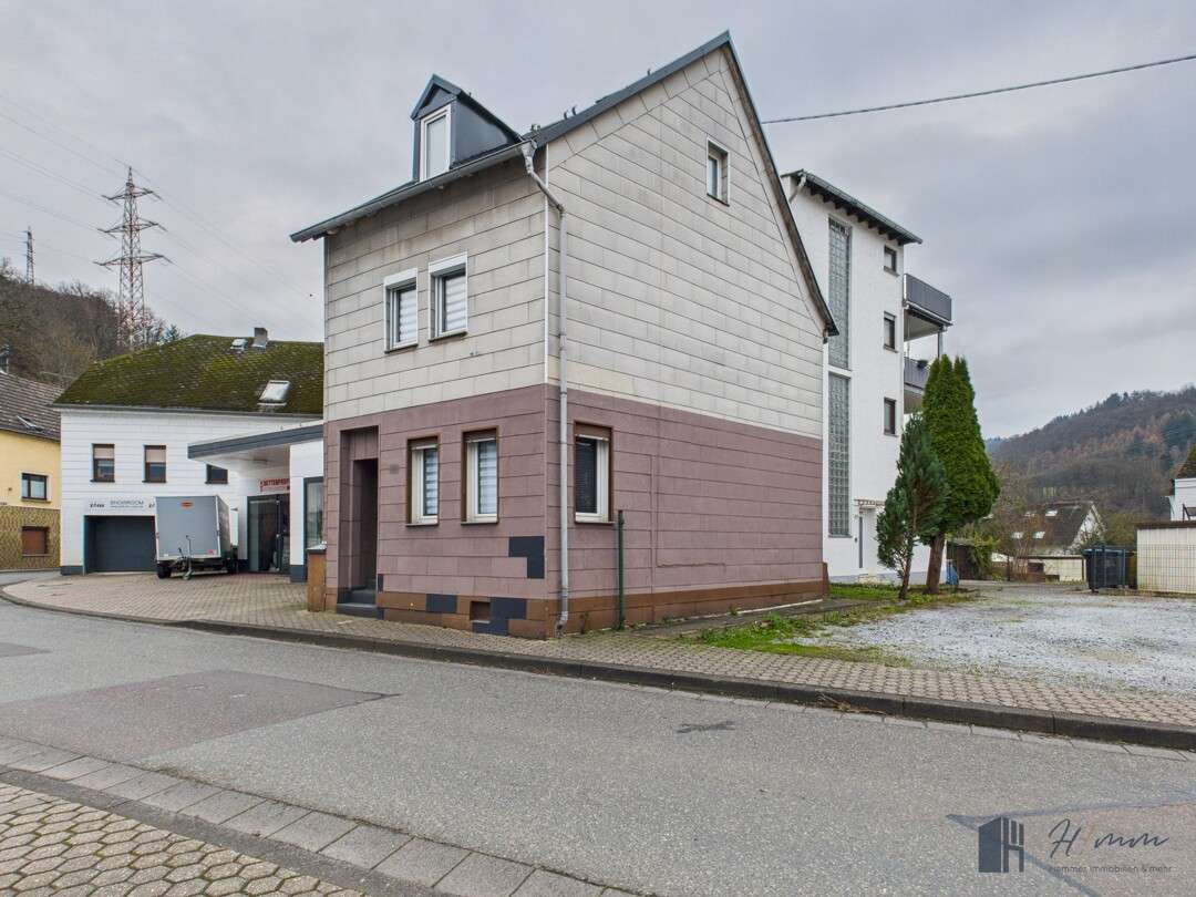 Thumbnail-Haus zum Kaufen in Fachbach 130.000,00 € 63 m²