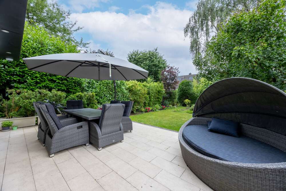 Thumbnail-Haus zum Kaufen in Kaarst 599.000,00 € 240 m²