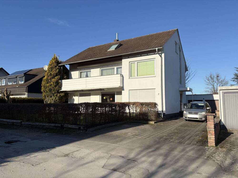 Thumbnail-Haus zum Kaufen in Lage 359.000,00 € 247 m²