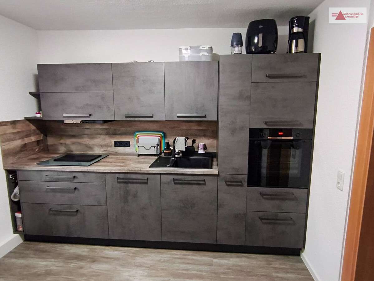 Thumbnail-Wohnung zum Mieten in Aue-Bad Schlema 750,00 € 98 m²