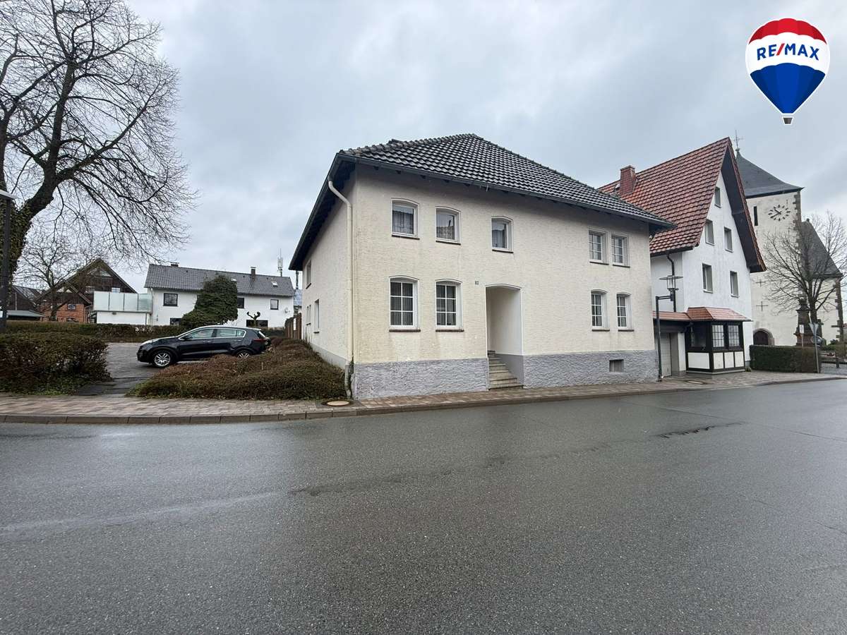 Thumbnail-Haus zum Kaufen in Bad Driburg 99.990,00 € 220 m²
