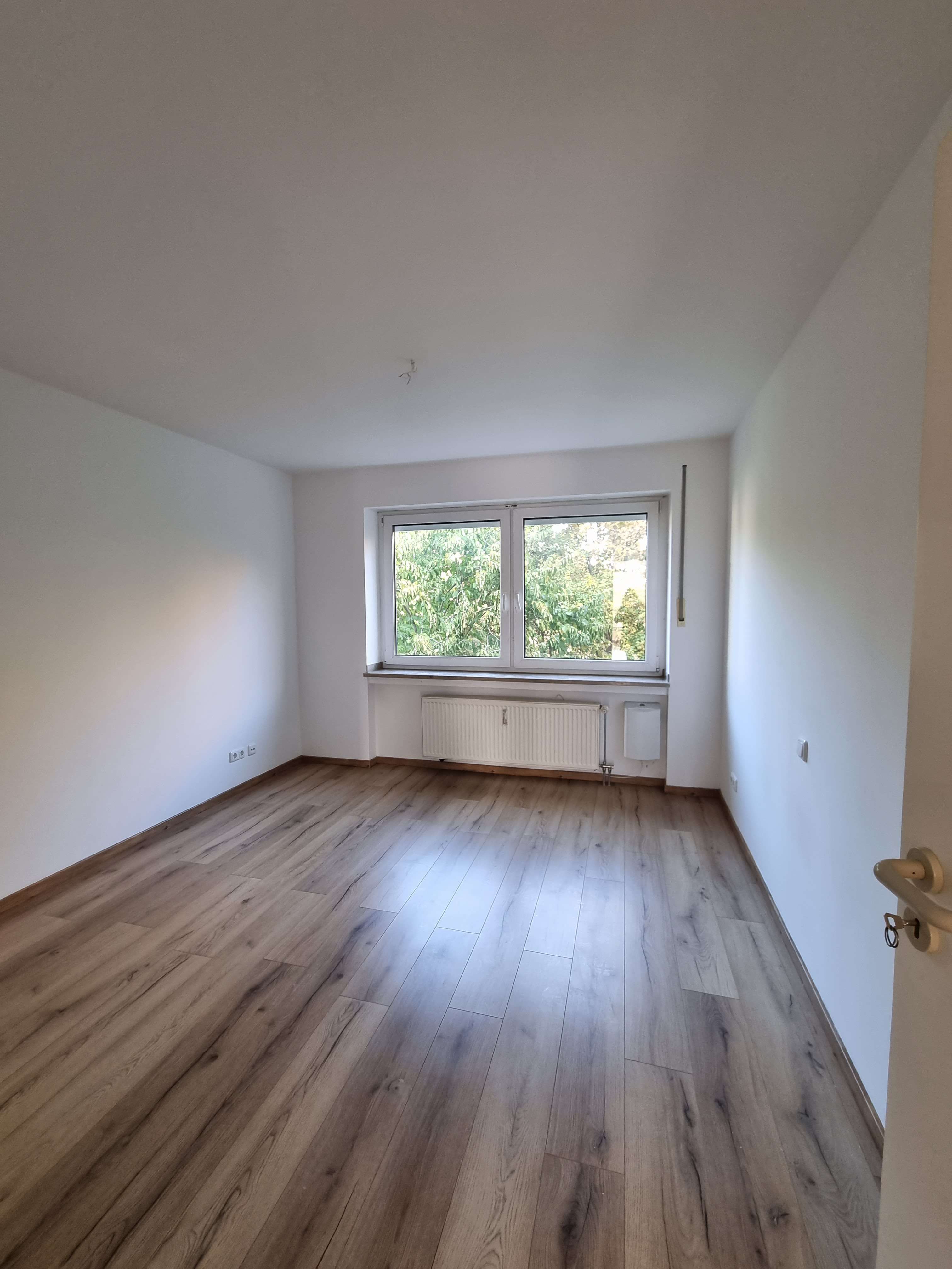 Thumbnail-Wohnung zum Mieten in Schkeuditz OT Radefeld 722,00 € 72.17 m²