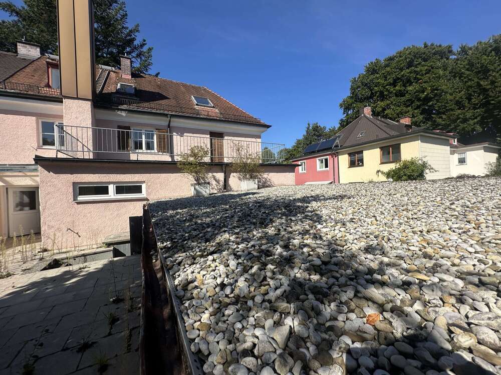 Thumbnail-Haus zum Kaufen in München 2.490.000,00 € 230 m²