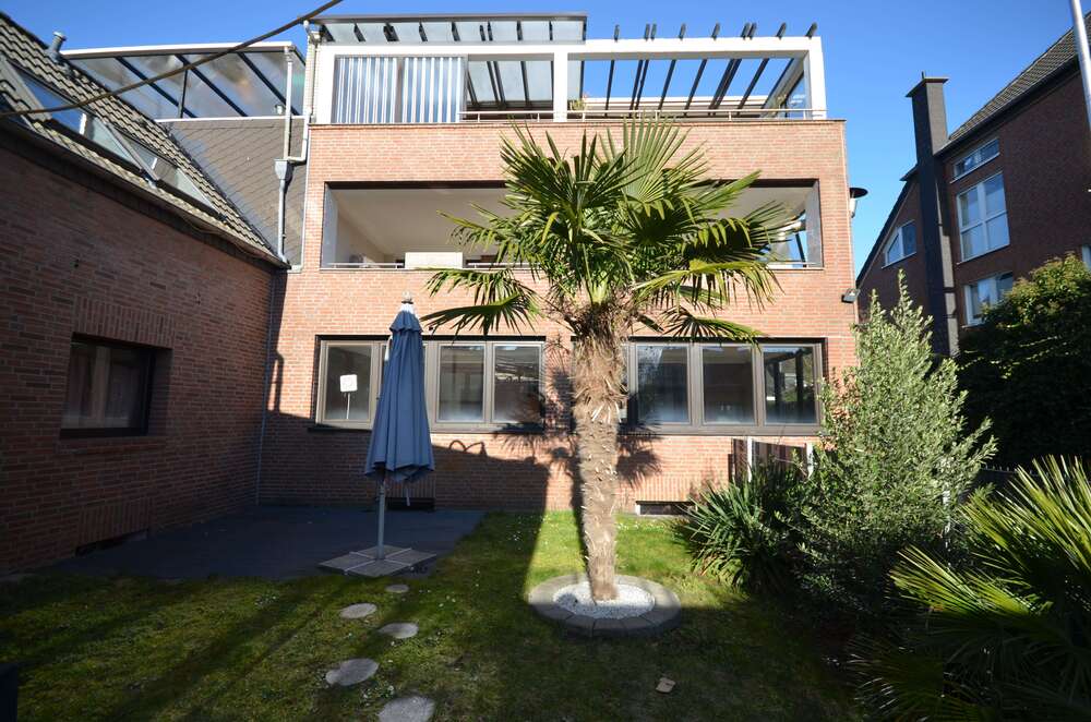 Thumbnail-Haus zum Kaufen in Kaarst 650.000,00 € 199 m²