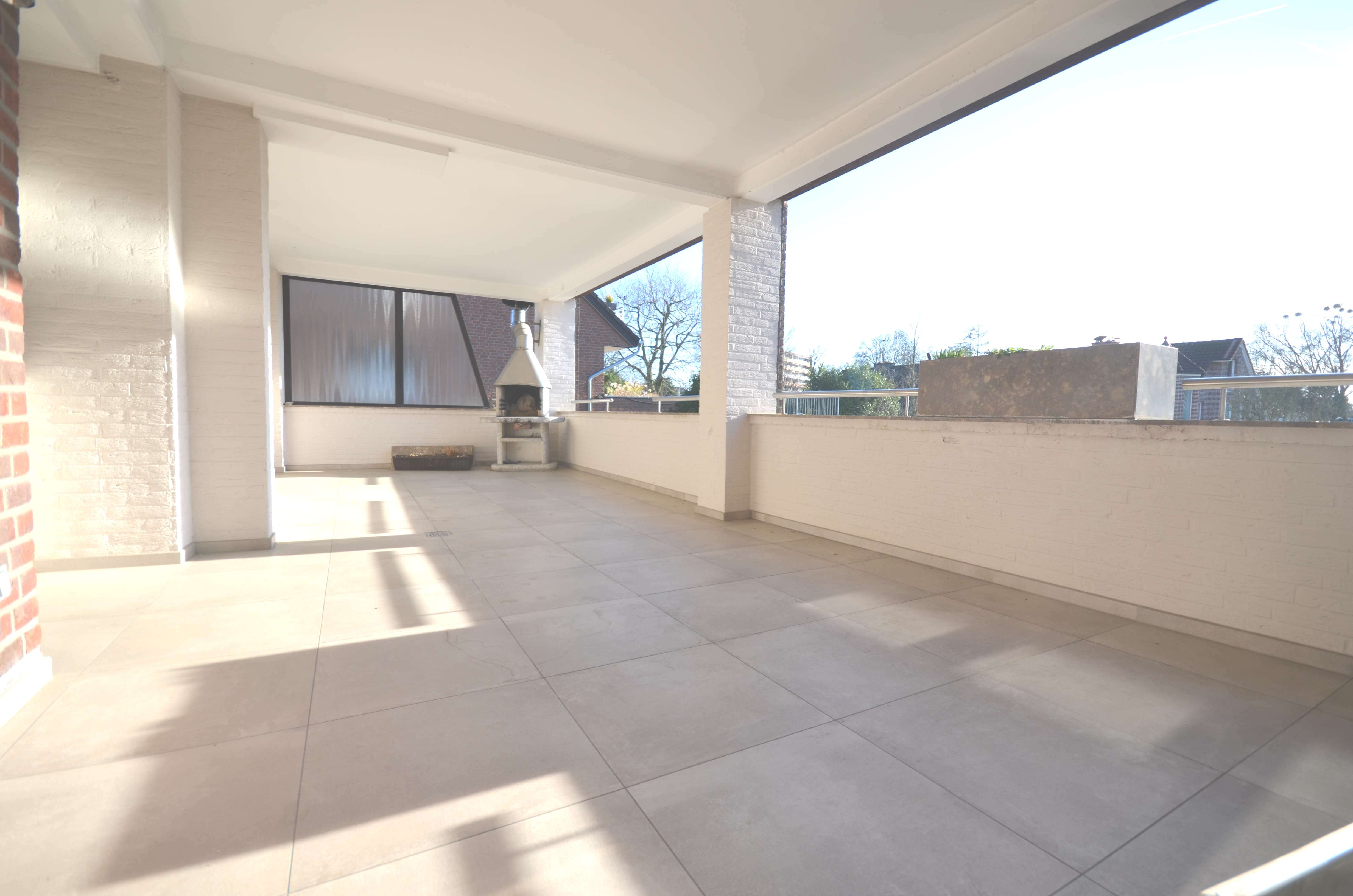 Thumbnail-Haus zum Kaufen in Kaarst 650.000,00 € 199 m²