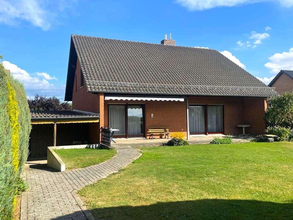 Thumbnail-Haus zum Kaufen in Rollshausen 298.000,00 € 183 m²