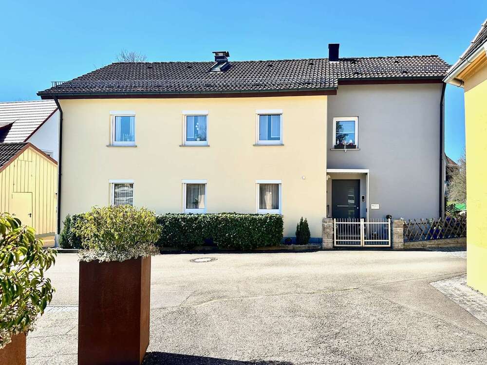 Thumbnail-Haus zum Kaufen in Ellwangen 379.000,00 € 160 m²