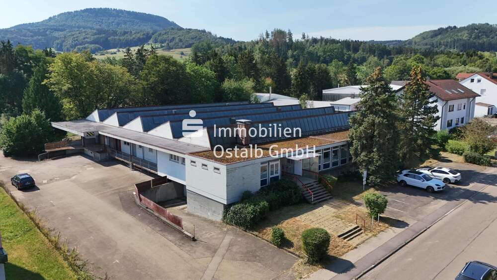 Thumbnail-Halle in Waldstetten 7.000,00 € 2753.55 m²
