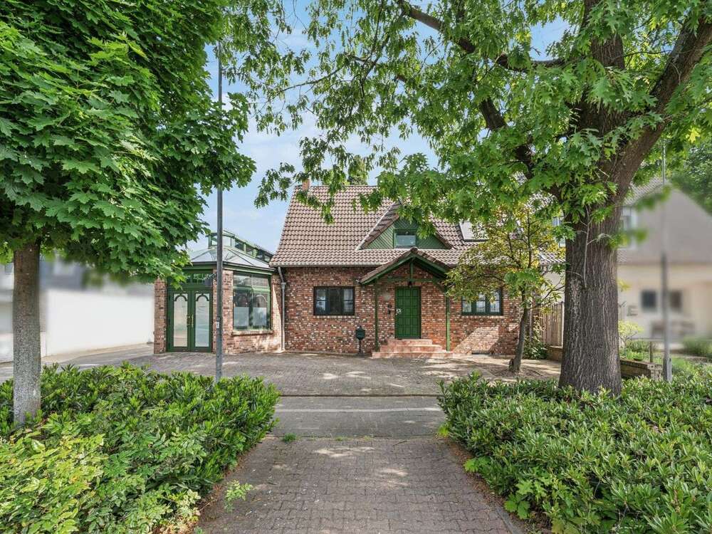 Thumbnail-Haus zum Kaufen in Kaarst 899.000,00 € 226 m²